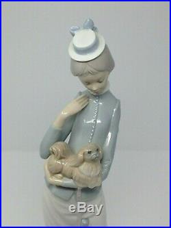 Lladro A Walk With The Dog 4893 Woman Pekingese Figurine 14.5 Mint