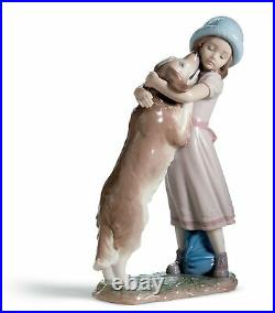 Lladro A Warm Welcome Dog Figurine 01006903