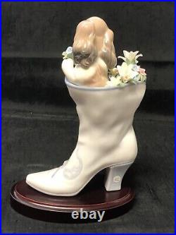 Lladro'A Well Heeled Puppy' Collectible Figurine # 6744 Dog in Boot Excellent