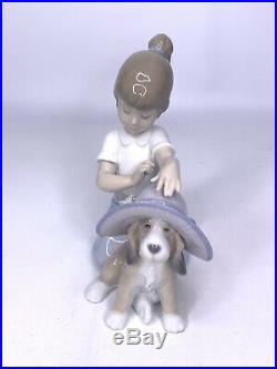 Lladro An Elegant Touch #6862 Girl and Dog Wearing a Hat a5aa