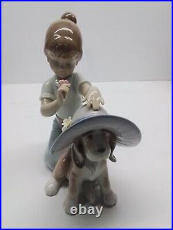 Lladro An Elegant Touch Girl & Puppy Dog withHat Gloss Finish Figurine 6862 withBOX