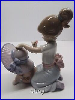 Lladro An Elegant Touch Girl & Puppy Dog withHat Gloss Finish Figurine 6862 withBOX