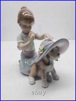 Lladro An Elegant Touch Girl & Puppy Dog withHat Gloss Finish Figurine 6862 withBOX