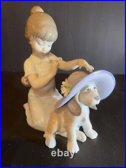 Lladro An Elegant Touch Retired #6862 Excellent Condition No-Box