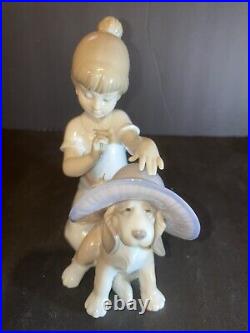 Lladro An Elegant Touch Retired #6862 Excellent Condition No-Box