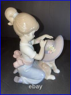 Lladro An Elegant Touch Retired #6862 Excellent Condition No-Box