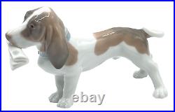 Lladro BASSETT HOUND DOG Figurine 6398 MORNING DELIVERY NO Box / Retired 2001