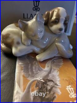 Lladro BOSOM BUDDIES Figurine 6599 Dog Cat Retired Box