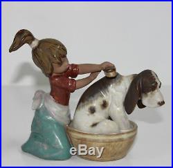 Lladro Bashful Bather #2273 Figurine Gres Girl Washing Dog Perfect