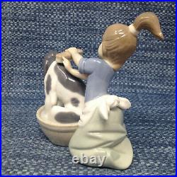 Lladro Bashful Bather 5455 Girl Bathing Dog Figurine 5 Mint in Box