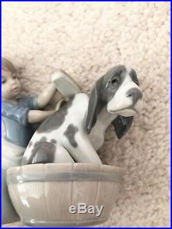 Lladro Bashful Bather #5455 Girl Washing Dog Mint With Box