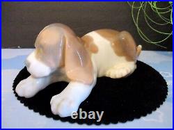 Lladro Beagle Puppy Lying 1072 Figurine Vintage