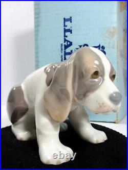 Lladro Beagle Puppy Sitting 1071 Figurine Vintage Box