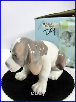 Lladro Beagle Puppy Sitting 1071 Figurine Vintage Box