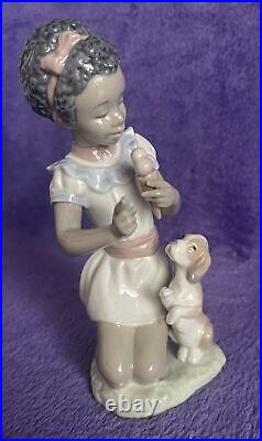 Lladro Black Legacy SHARING SWEETS #5836 Girl Ice Cream Dog Helado Para Dos Mint