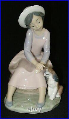 Lladro By My Side Porcelain Figurine # 7645 Girl Sitting With Dog Spain Mint