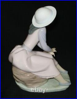 Lladro By My Side Porcelain Figurine # 7645 Girl Sitting With Dog Spain Mint