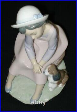 Lladro By My Side Porcelain Figurine # 7645 Girl Sitting With Dog Spain Mint
