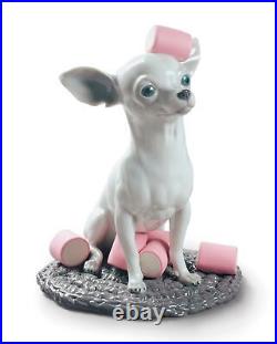 Lladro CHIHUAHUA WITH MARSHMALLOWS Dog Puppy 01009191