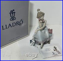 Lladro CHIT-CHAT Figurine #05466 Glossy Girl on Phone With Dog Original Box 1990