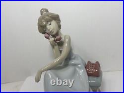 Lladro CHIT-CHAT Figurine #05466 Glossy Girl on Phone With Dog Original Box 1990