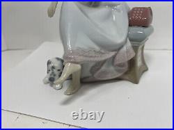 Lladro CHIT-CHAT Figurine #05466 Glossy Girl on Phone With Dog Original Box 1990