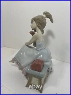 Lladro CHIT-CHAT Figurine #05466 Glossy Girl on Phone With Dog Original Box 1990