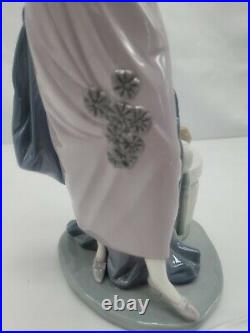 Lladro COUPLET Lady with Dog a 1920's Flapper Girl Figurine #5174