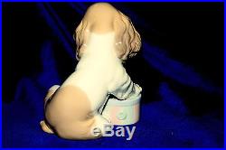 Lladro Can't Wait #8312 Dog Cute Opening Present Brand Nib Animal Save$$ F/sh