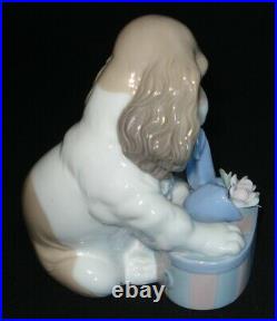 Lladro Can't Wait Dog Porcelain Figurine # 8312 Mint