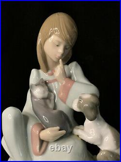 Lladro Cat Nap Girl with Dog & Kitten Figure 5640 Retired