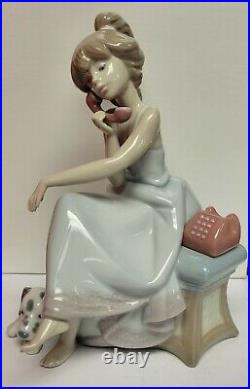 Lladro Chit Chat #5466 Girl On Phone With Dog Porcelain Figurine Must See