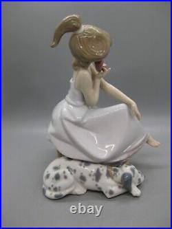 Lladro Chit Chat Girl Figurine #5466 Telephone & Dalmatian Puppy Dog 7.75 MINT