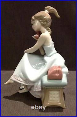 Lladro Chit Chat Girl with Phone with Dog Porcelain Figurine #5466 RETIRED