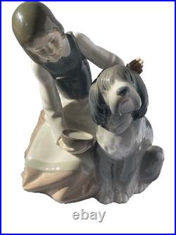 Lladro Chow Time Girl Feeding Sheepdog #1334 Issued 1977 Retired 1981