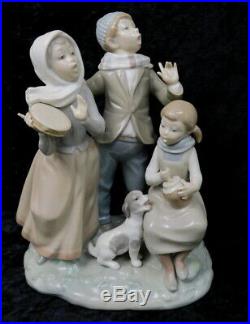 Lladro Christmas Carolers Children Singing With Dog 1239 Retired
