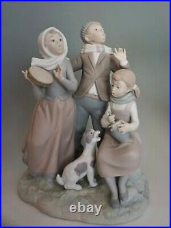 Lladro Christmas Carols 1239 Matte Porcelain Figurine Dog Singing Retired