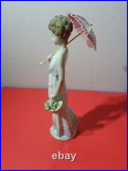 Lladro Classic Garden Lady # 7617 Lady With parasol & Dog & Basket Figurine