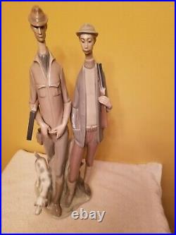 Lladro Classic Hunters with Dog 19 Tall Figure Juan Huerta 1970s