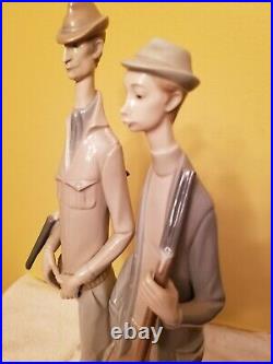 Lladro Classic Hunters with Dog 19 Tall Figure Juan Huerta 1970s