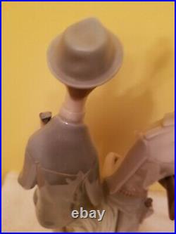 Lladro Classic Hunters with Dog 19 Tall Figure Juan Huerta 1970s