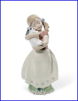 Lladro Collectible Figurine My Sweet Little Puppy Handmade Porcelain Figure