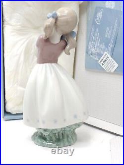 Lladro Collectible Figurine My Sweet Little Puppy Handmade Porcelain Figure