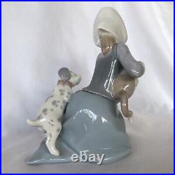 Lladro Collectible Little Friskies #5032 Girl with Cat & Dog Porcelan Figurine