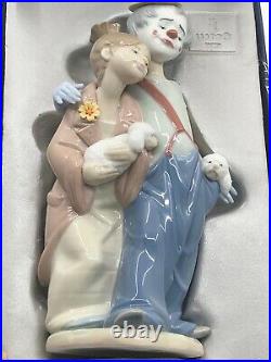 Lladro Collector Society Pals Forever #7686 Clown, Girl & 2 Dogs MINT with box
