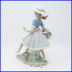 Lladro Country Lass With Dog And Basket Of Flowers Porcelain Figurine 1004920