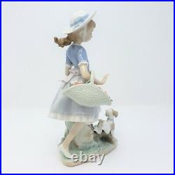 Lladro Country Lass With Dog And Basket Of Flowers Porcelain Figurine 1004920