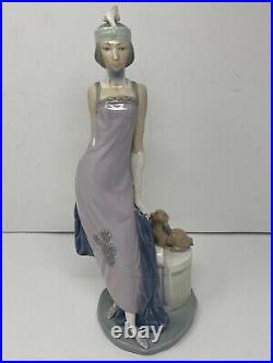 Lladro Daisa Couplet Lady 1982 Vintage Porcelain Flapper with Dog MINT