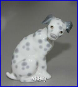 Lladro Dalmatian #1260 Figurine Dog Sitting Perfect