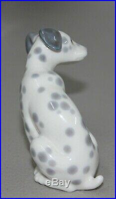 Lladro Dalmatian #1260 Figurine Dog Sitting Perfect